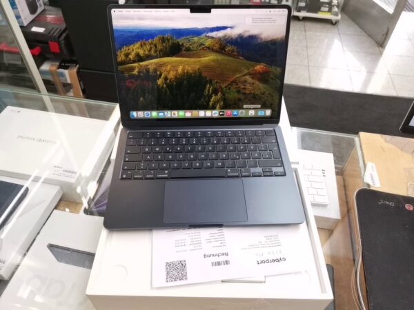 Apple MacBook Air 13  Midnight  M3 - 8 Core CPU / 10 Core | 8 00 GB Ram 256 GB SSD 107  Ladezyklen  mit Originalverpackung Mit  | Zustand: Wie Neu – Bild 6
