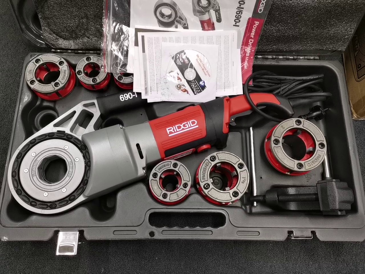 Ridgid 690-i Handbetriebener Rohreinfädler. | Koffer – Bild 2