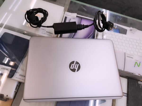 Hp Intel Core I5-6200u Cpu  | 8 GB  256 GB SSD Windows 10  | Zustand: Gut – Bild 3