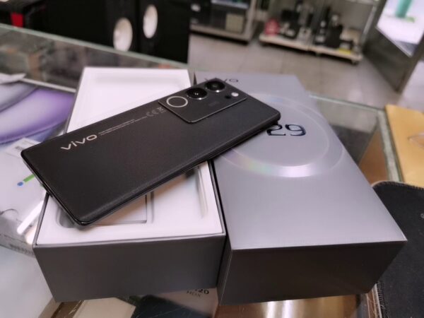 Vivo V29 5g  256gb  | SimLock: Frei | Zustand: Sehr Gut | Farbe: schwarz – Bild 4
