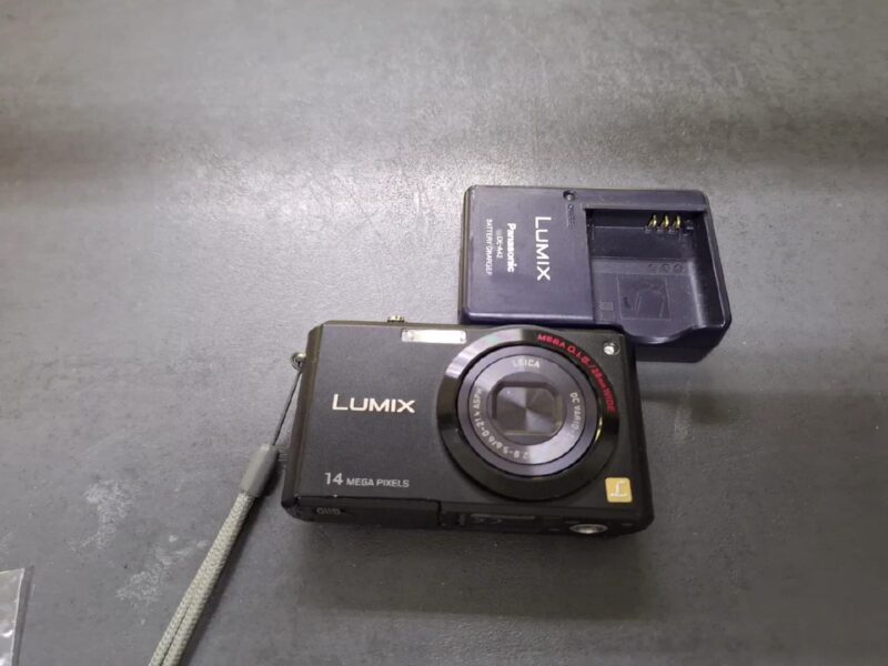 Panasonic Lumix DMC-FX150 14MPx Leica | mit Ladegerät | Zustand: Gut