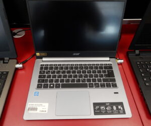 Acer Swift 1 SF114-32-P2KK   | mit Originalverpackung |  Pentium Silver N5000 |   8GB RAM |   512GB SSD |  win 10 | Zustand: Sehr Gut