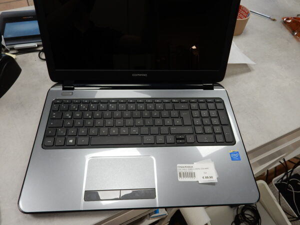 Compaq Notebook | Intel Celeron N2840 2 |16GHz |  2Gb RAM |  500Gb HDD |  Win 8 | Zustand: Gut