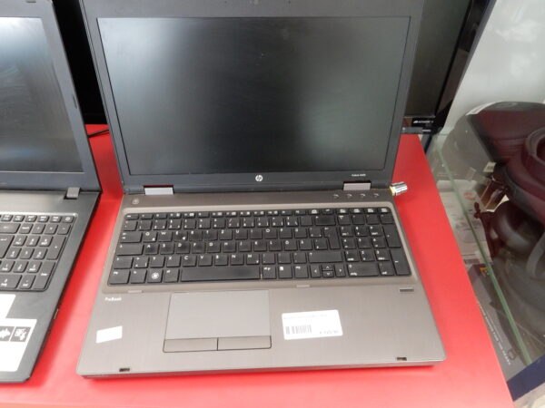 HP Intel Core i3-2310M  2,10GHz | 8Gb RAM |  256Gb SSD |  Win 10 | Zustand: Sehr Gut