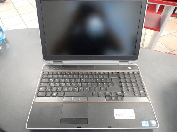 Dell Core i5-2520M  2,50GHz | Ram 8 |00 Gb SSD256  Win.10 | Zustand: Gut
