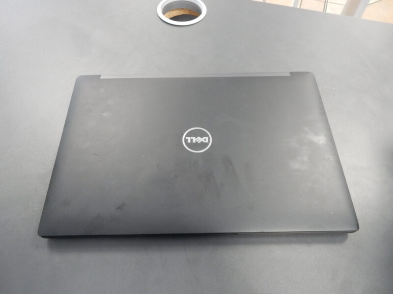 Notebook Dell | Core i5-7300U |  8GB RAM | 256 GB SSD |  Windows 10. Ladegerät | Zustand: Sehr Gut – Bild 2