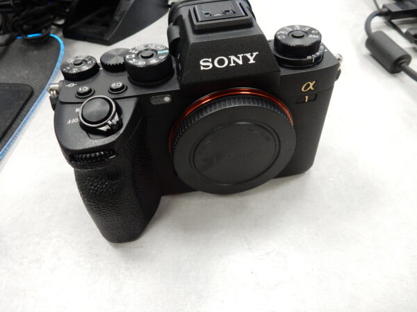 Sony Alpha 1  | mit Akku und Ladegeräzt |  wenig benutzt | Zustand: Sehr Gut