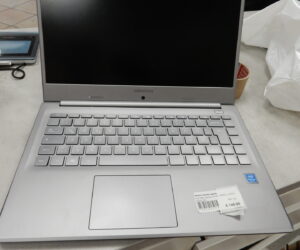 Medion E6248 Laptop | 4Gb RAM |  Pentium Silver  N5000 1 |10GHz |  256Gb SSD | Zustand: Sehr Gut