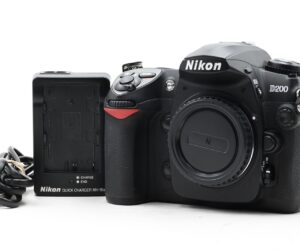 Nikon D200  | Ladegerät |  Auslösungen: 10630 | Zustand: Sehr Gut