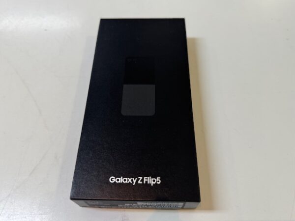 Samsung Galaxy Z Flip 5 256GB | Versiegelt   | SimLock: Frei | Zustand: Neu | Farbe: schwarz – Bild 3