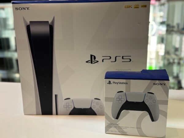 Sony PS5 825GB Disc Edition + 2 Controller  | Versiegelt             | Zustand: Neu | Farbe: weiss