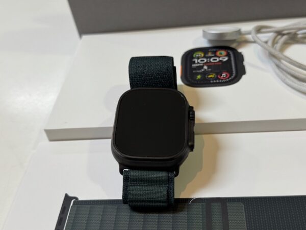 APPLE Watch Ultra 2 GPS + Cellular 49mm Black  | Mit Verpackung  |  Ladekabel  |  Batteriezustand 100%  | Zustand: Wie Neu – Bild 3