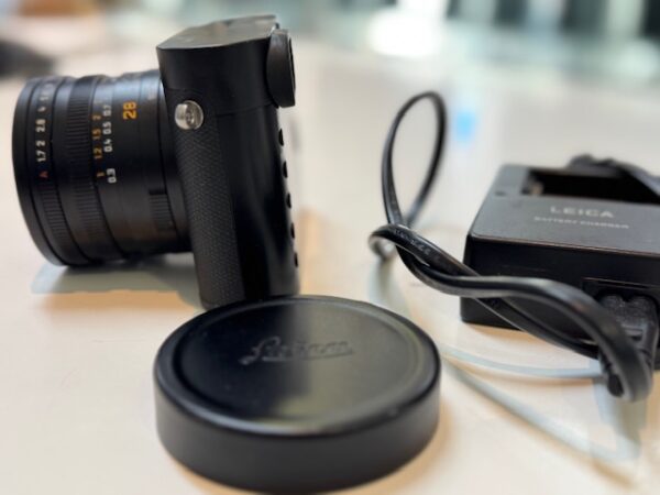 Leica Q Typ 116 Digitalkamera  | Mit Ladegerät | Zustand: Gut – Bild 4