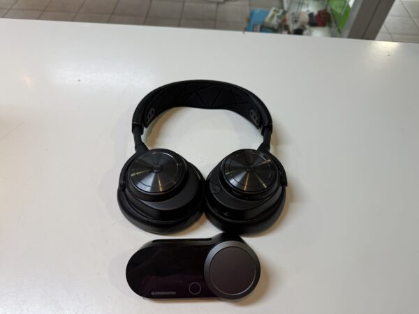 Steelseries Arctis Nova Pro Hochauflösendes Gaming-headset Pc, Ps5/ps4 ,switch | Zustand: Sehr Gut