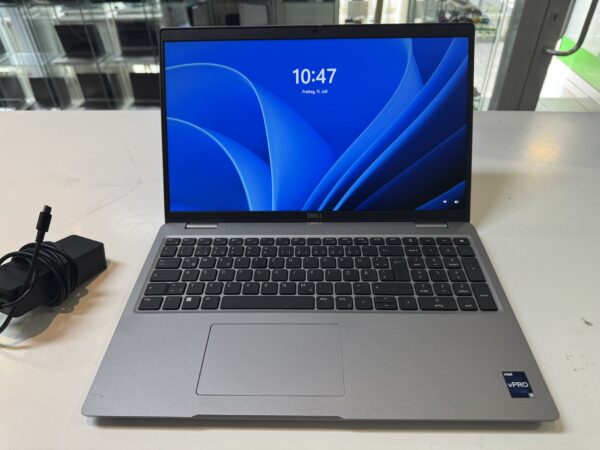 Dell Lititude 5540 I5-1345u | mit Ladegerät 16gb Ram 512gb Ssd | Zustand: Gut