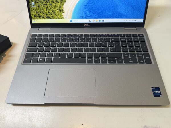 Dell Lititude 5540 I5-1345u | mit Ladegerät 16gb Ram 512gb Ssd | Zustand: Gut – Bild 4