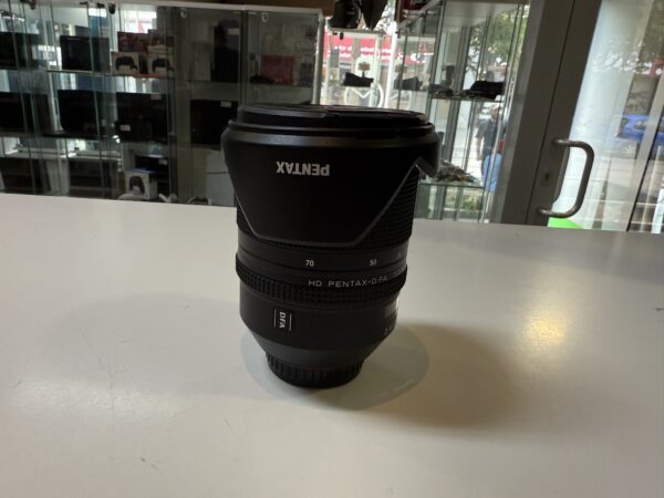 Pentax Hd Pentax-d Fa 24-70mm F/2.8 Ed Sdm Wr | Das objektiv befindet sich in sehr gutem Zustand  |Die linsen sind klar und frei von Krtazern. | Zustand: Sehr Gut – Bild 3