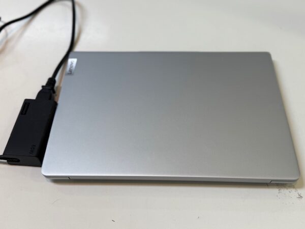 Lenovo Ideapad Slim 5 14Q8X9 | Snapdragon X Plus-X1P42100  |  16GB Ram  |  1TB SSD  |  Windows 11  |  mit Rechnung von Mediamarkt 26.06.25  |  Ohne Verpackung  |  mit Ladegerät  | Zustand: Wie Neu – Bild 3