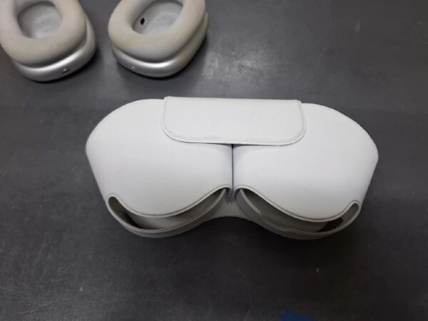 Apple Airpods Max Silber | Lightning Anschluss | Zustand: Gut – Bild 4