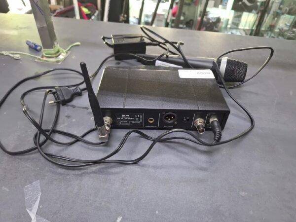 AKG SR 450 Stationary Receiver Wireless  | mit Microphone AKG HT 450 | D | eine Antenne fehlt | Zustand: Sehr Gut – Bild 2