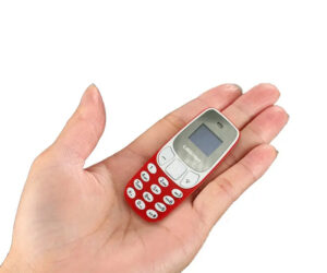 B M10 Mini Super Small | mit Originalverpackung | SimLock: Frei | Zustand: Gut | Farbe: rot