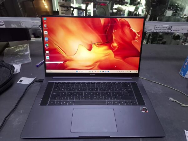 HUAWEI MateBook D 16, Turkish QWERTY | Ryzen 5 4600h | 8Gb | 512Gb SSD | AMD Radeon Graphics | mit Ladegerät | Zustand: Sehr Gut – Bild 2