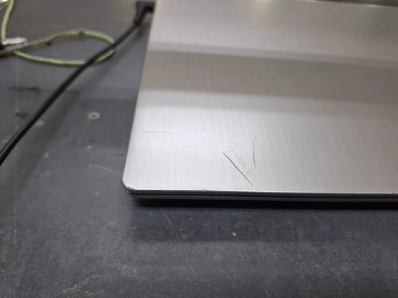 Lenovo Ideapad 3 14IIL05, DE | Gebrauchsspuren | I5-1035g1 | 8Gb | 256Gb | 14zoll | mit Ladegerät | Zustand: Gut – Bild 4