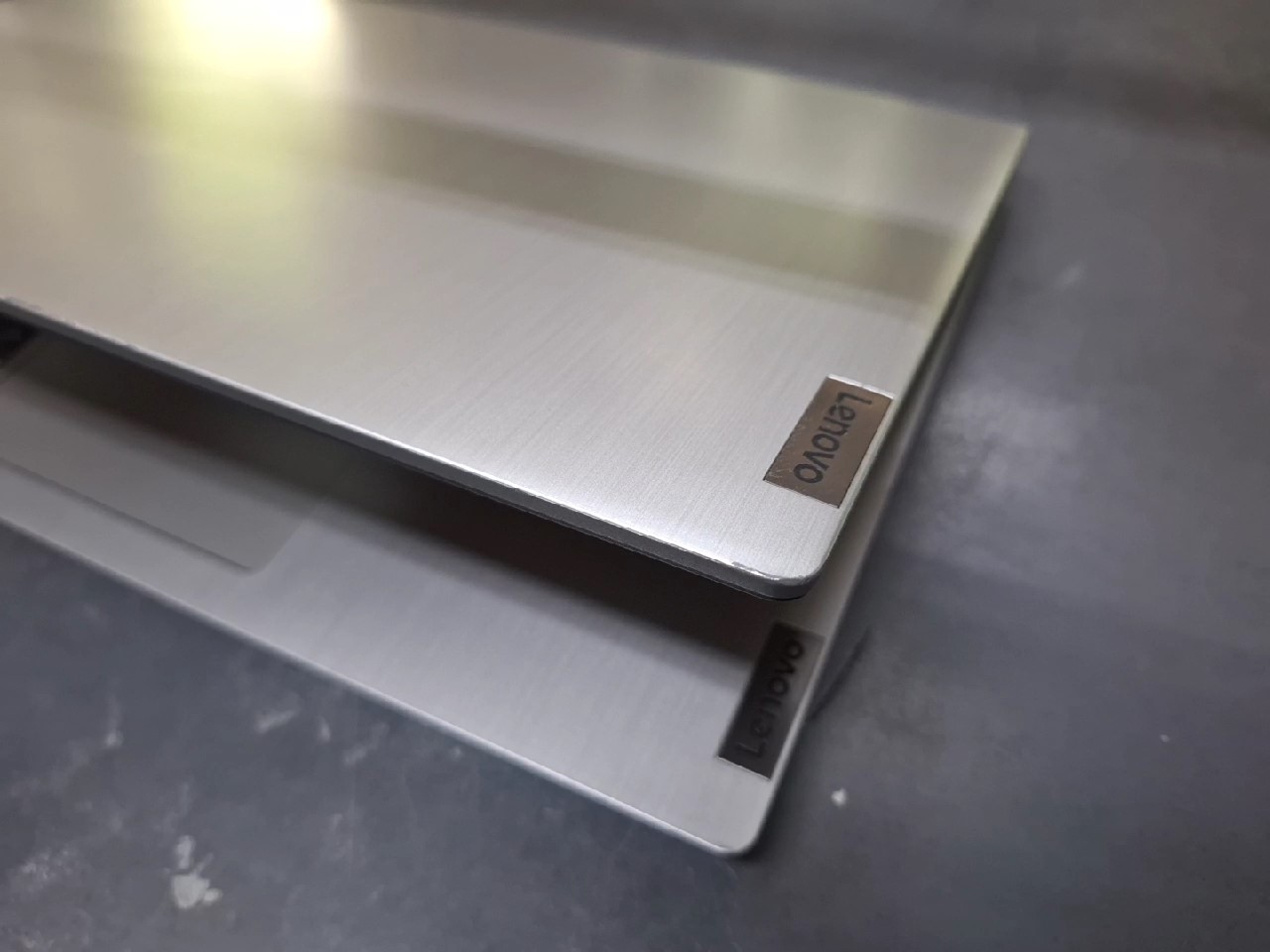 Lenovo Ideapad 3 14IIL05, DE | Gebrauchsspuren | I5-1035g1 | 8Gb | 256Gb | 14zoll | mit Ladegerät | Zustand: Gut – Bild 5