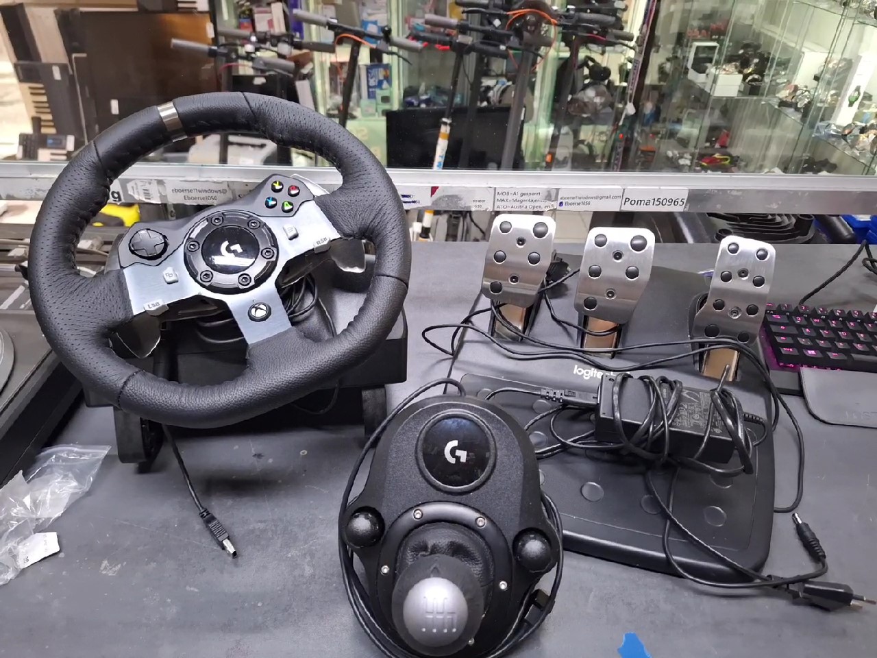 Logitech G920 Driving Force | Lenkrad + Pedale+Shifter PC PS Xbox | mit Ladegerät | Zustand: Sehr Gut | Farbe: schwarz – Bild 2