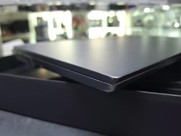 Lenovo Legion 7 -16achg6, Modell 2021 | mit Originalverpackung | Gebrauchsspuren | AMD Ryzer 9 5900HX | 32Gb | 1Tb SSD |  RTX 3080   16GB Windows 11 Home | Ladegerät | Zustand: In Ordnung – Bild 3