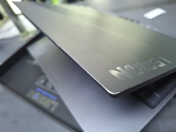 Lenovo Legion 7 -16achg6, Modell 2021 | mit Originalverpackung | Gebrauchsspuren | AMD Ryzer 9 5900HX | 32Gb | 1Tb SSD |  RTX 3080   16GB Windows 11 Home | Ladegerät | Zustand: In Ordnung – Bild 4