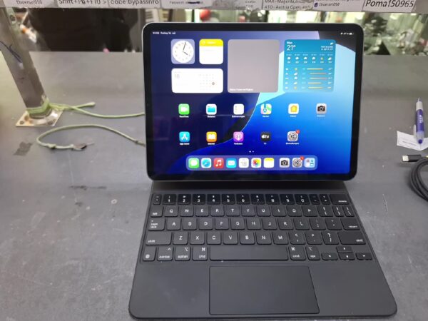 iPad Pro, 11 (3. Generation) 128Gb | Tastatur als Geschenk | Zustand: Sehr Gut – Bild 2