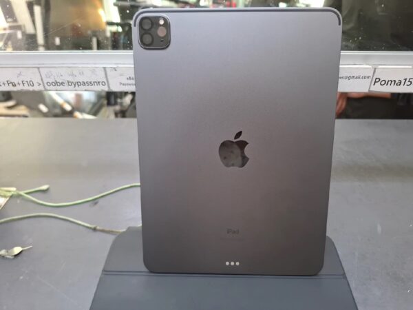 iPad Pro, 11 (3. Generation) 128Gb | Tastatur als Geschenk | Zustand: Sehr Gut – Bild 3