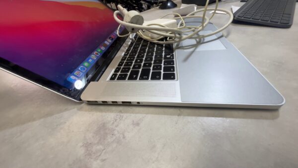 Macbook Pro (retina, 15", Ende 2013)  | Core intel core i7 | 16 GB Ram | 512 GB SSD. Zyklen 1147  | Zustand: In Ordnung – Bild 5