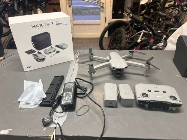 Dji Mavic Air 2 | mit Originalverpackung | Kamera funktioniert nicht | Mit Zubehör | 2 Akkus
 | Zustand: Gut – Bild 2