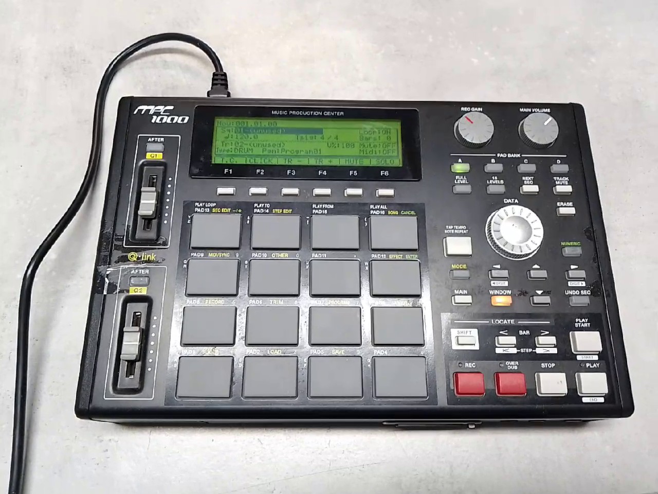Akai Mpc 1000 | Zustand: Gut