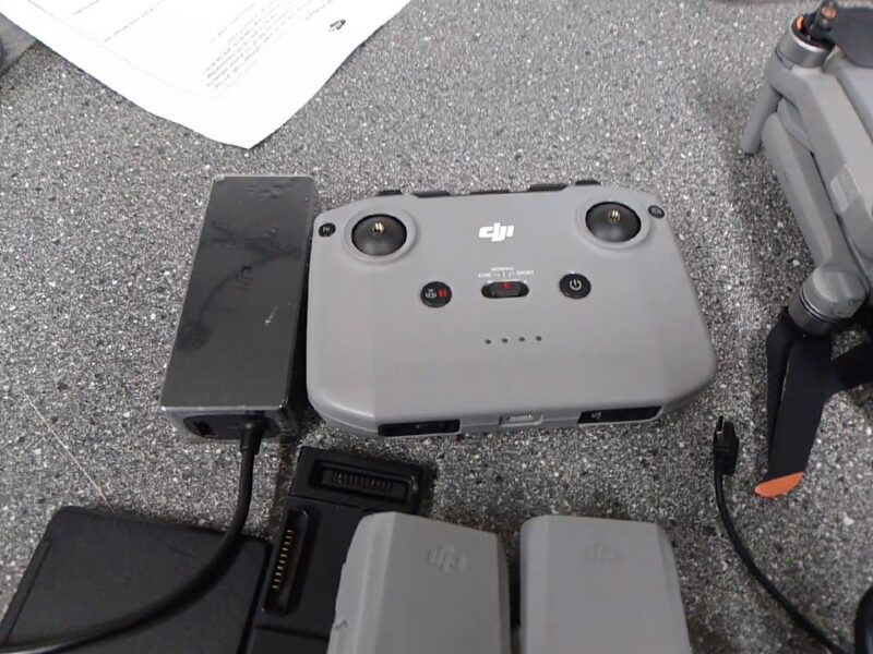 Dji Air 2s (eu) Drohne - Grau | Tasche  | mit 3 Akkus | Ladestation | zubehör | an dji konto vom vorbesitzer gebunden. | Zustand: In Ordnung – Bild 4
