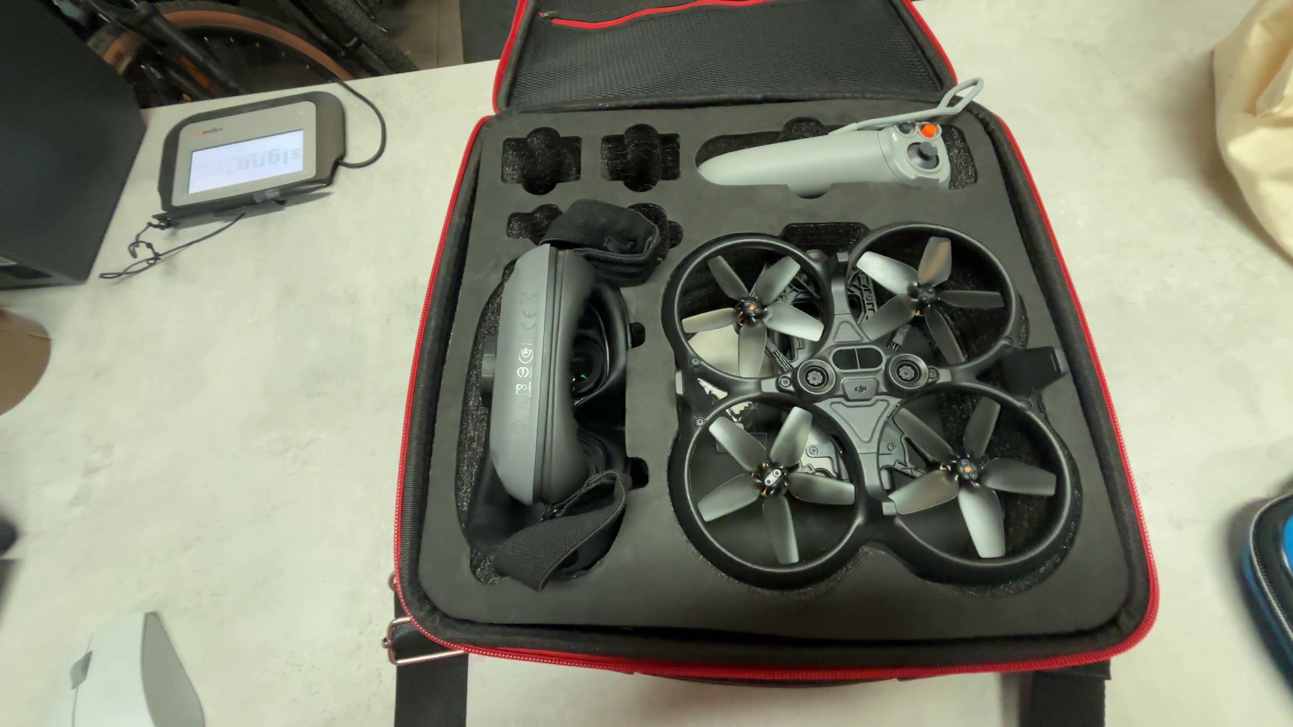 DJI Avata Pro-View Combo  | Tasche  | Ohne Ladestation  | Zustand: Sehr Gut – Bild 2