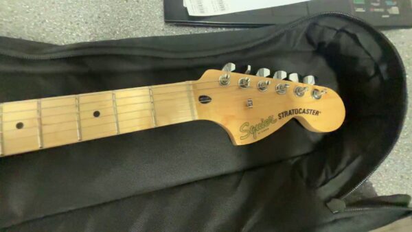 Squier Strstocaster Gittare | Tasche | Zustand: Sehr Gut – Bild 4