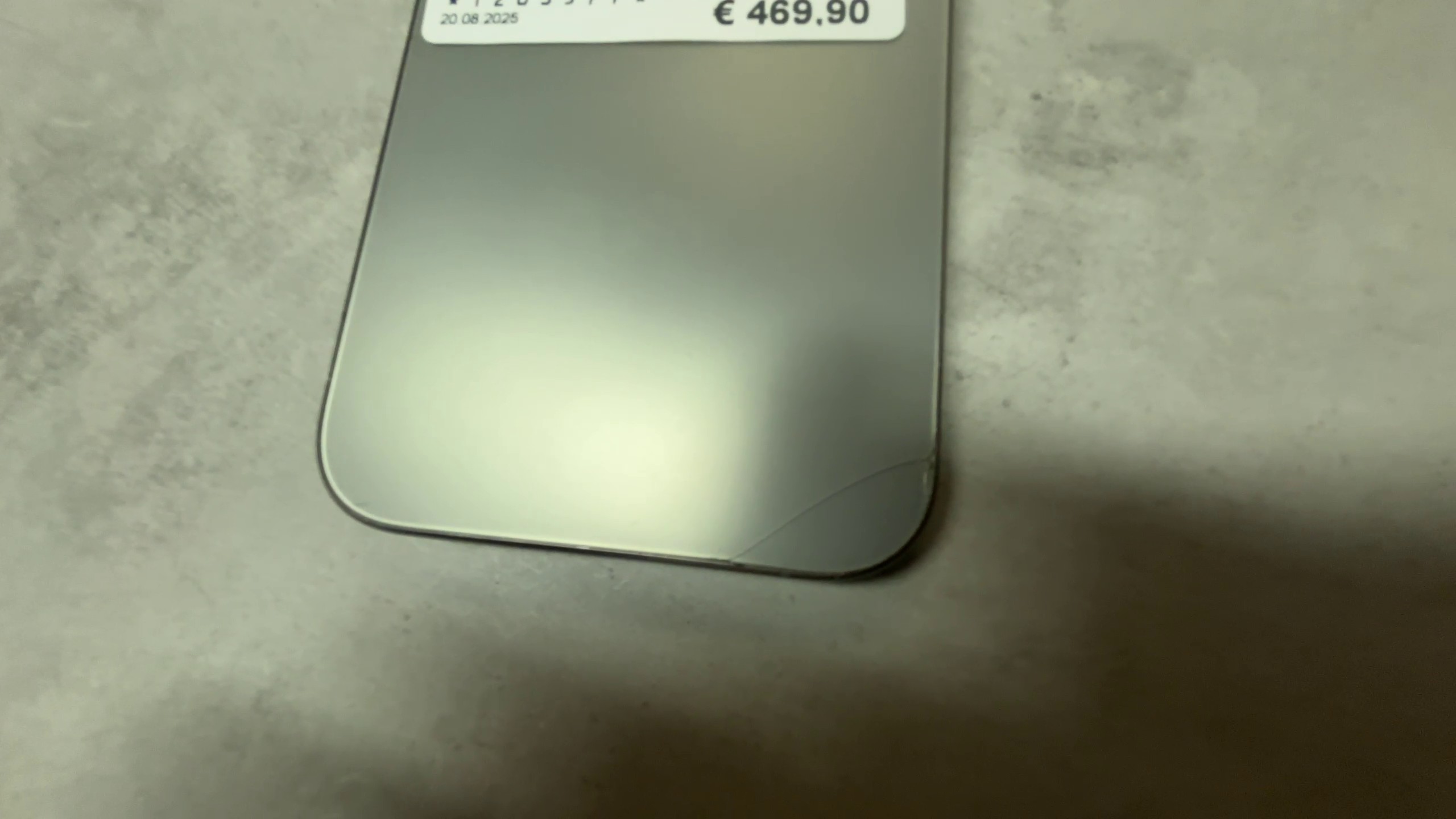 iPhone 15 Pro 128GB | zerkrtzt | SimLock: Frei | Zustand: In Ordnung | Farbe: silber | Akku: 97% – Bild 3