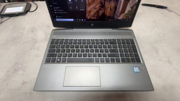Hp Zbook 15v G5  | i7-9750H | 8GB RAM | 256GB SSD  | Nvidia Quadro P600  | Zustand: Gut – Bild 3