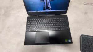Dell G3  P89f  | Core I5-9300H |  20GB Ram |  512gb SSD |   Gtx 1660 Ti 6GB  |  Windows 11 | Zustand: Gut