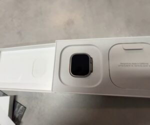 Apple Watch Ultra 2 Natur Mit Ocean Armband Marine | Rechnung Von 14.08.2025  | Zustand: Wie Neu