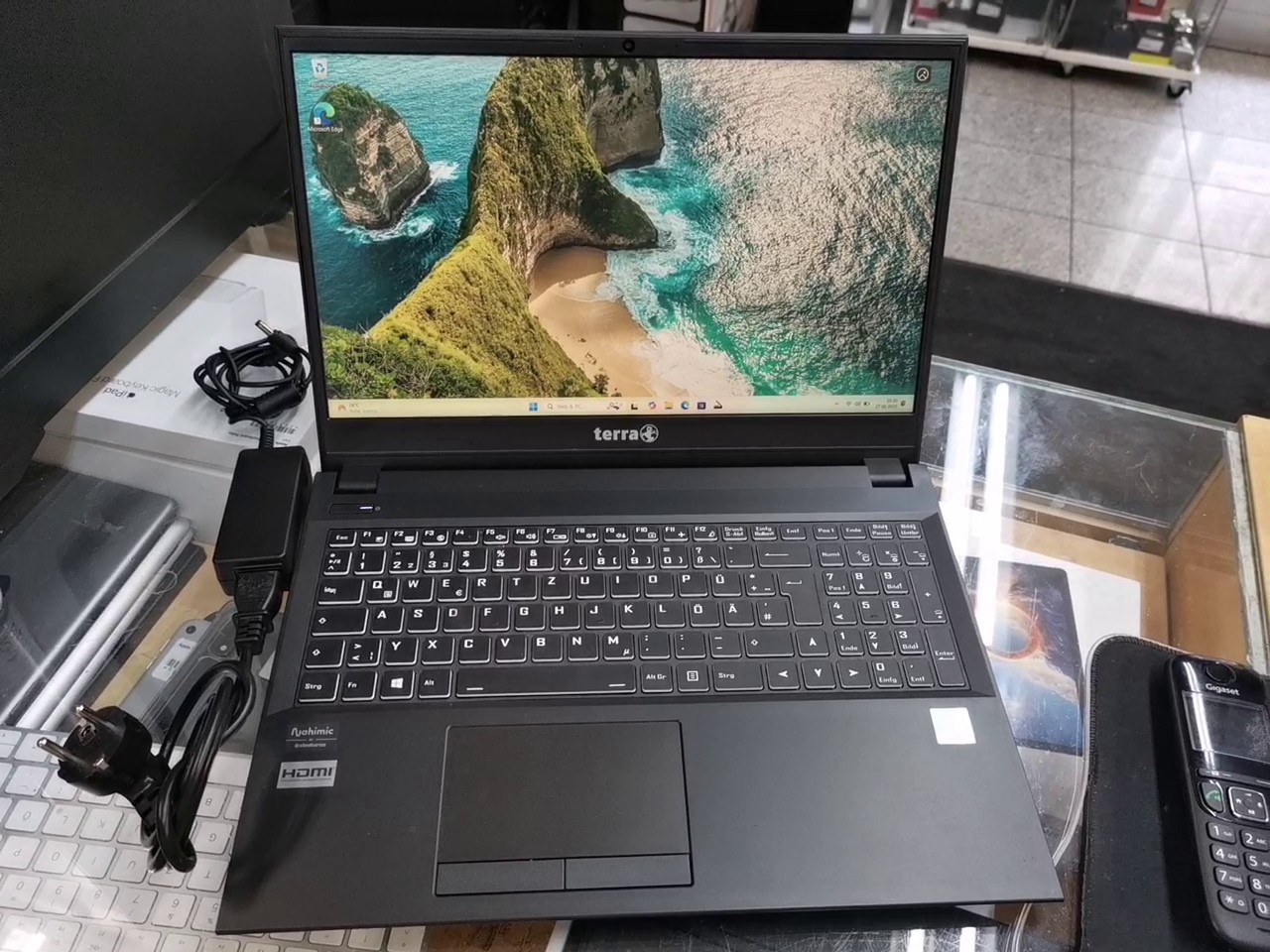 Terra Intel Core I3-1115G4 3.00 GHz | 8.0 GB Ram 512 GB SSD Windows 11 Home | Zustand: Sehr Gut