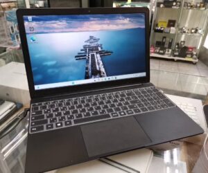 Sgin M15p - Intel J4105,  | 8gb Ram | 256 Gb Ssd | Win11 Home | Silber | Zustand: Wie Neu