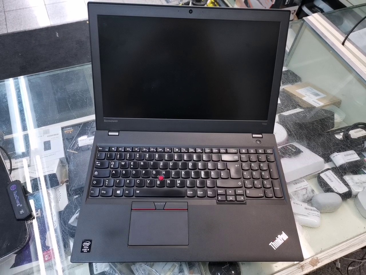Lenovo Thinkpad T550 Core I5-5300 2.30 Ghz | 8.00 GB Ram 256 GB SSD Windows 10 | Zustand: Sehr Gut