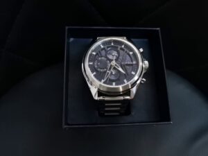 Tommy Hilfiger Uhr | mit Originalverpackung  | Zustand: Sehr Gut