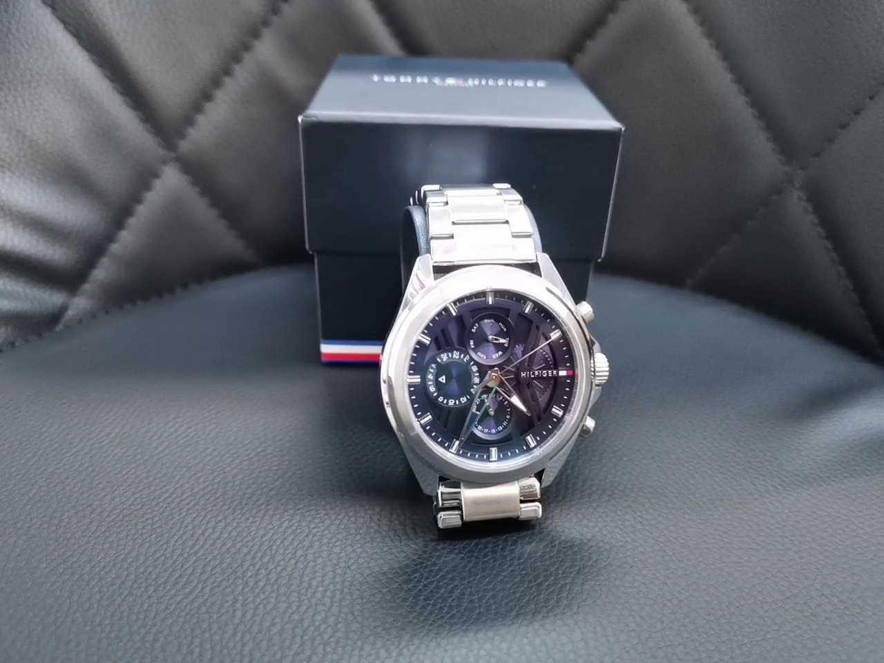 Tommy Hilfiger Uhr | mit Originalverpackung | Zustand: Sehr Gut – Bild 3