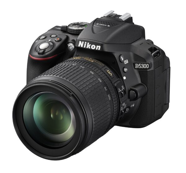 Nikon D5300 Mit Kit Af-s Nikkor 18-105mm VR | Mit Ladegerät  |  1 Akku   | Zustand: Gut