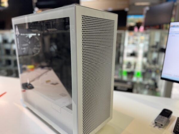 NZXT Gaming Pc   | Core i7-12700K  |  32GB Ram  |  Geforce RTX 4070 12GB  |  1TB M2 SSD  |  NZXT Wasserkühlung  |  Windows 11 Pro  | Zustand: Gut – Bild 2